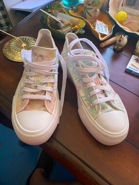 Time and Tru Pastel Tie-Dye Low-Top Sneakers for Women